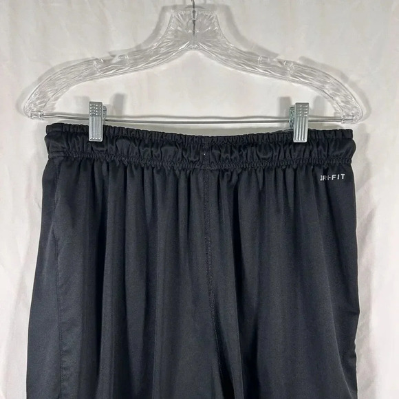 Rockhurst Nike Shorts Men's Large Black Pull On Drawstring Pockets Elastic - Picture 7 of 9